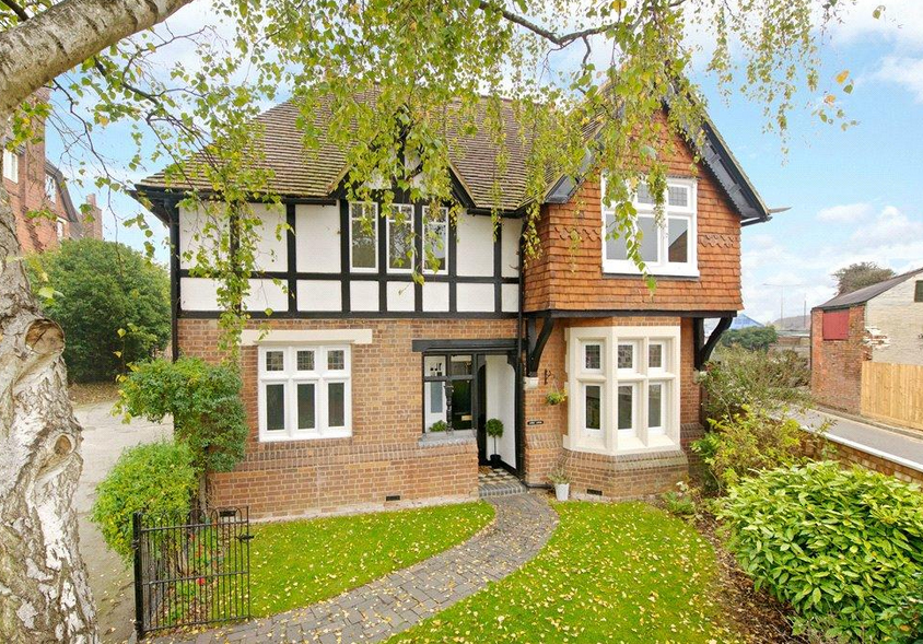 Marvellous homes for sale in Milton Keynes